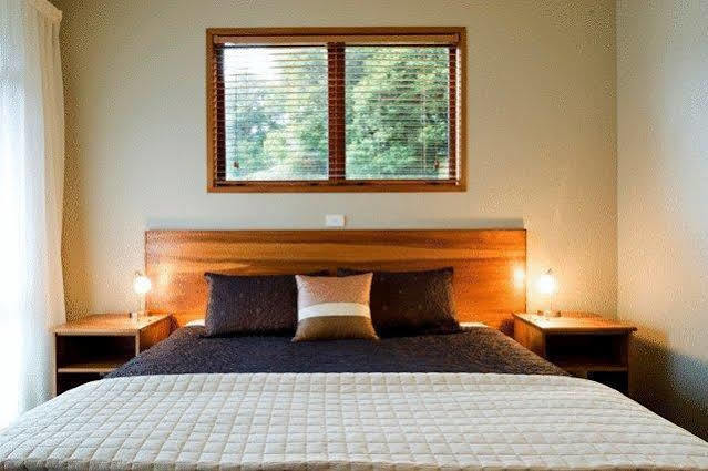 Mahitahi Lodge Bruce Bay Ngoại thất bức ảnh